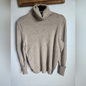 100% Cashmere Sweater in sz Large